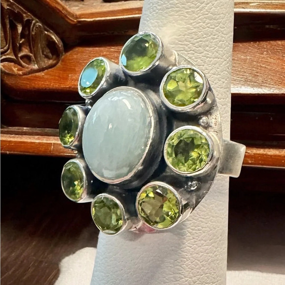 Peridot & Jade Sterling Silver Ring (6.5) - Picture 2 of 8